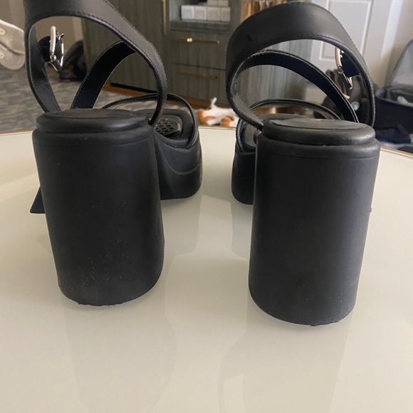 Aldo Chunky Platform strapped sandal size 8 - Picture 4 of 6